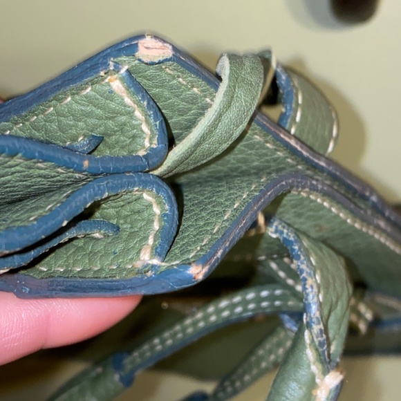 East/ West Tassel Green Dooney & Bourke Leather Tote - Picture 8 of 10